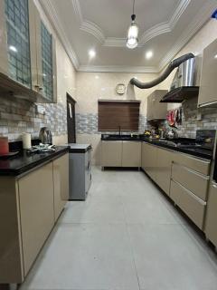 Luxury 3 bedroom Duplex Opic Estate - Airport PickUp, Fast Wi-Fi, Washing Machine - 3