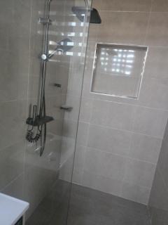 Exquisite fully furnished 2 Bedroom apartment at Tse Addo - 5