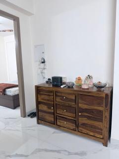 Spacious 3BHK Urban Retreat - 8
