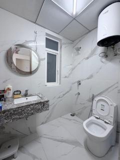 Spacious 3BHK Urban Retreat - 4
