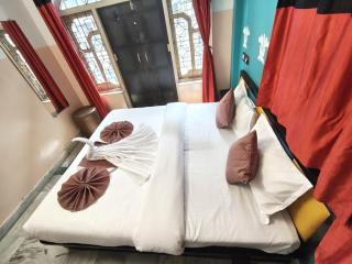 Hotel Lotus - 2