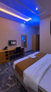 FOURTOWERShotel - 1