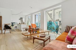 Ocean front home with 2 bedrooms and balconies - 5