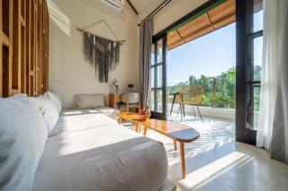 Sarang Apartments - Rice Field Views Stay in the Heart of Ubud - 1