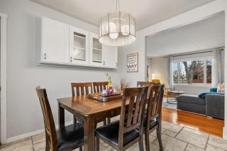Bark & Bloom Bungalow Fenced Yard Pet Friendly - 4