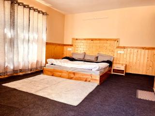 Middleland homestay kaza - 2