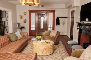 Vintage Cozy House in Center of Montrose - 7