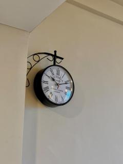 Apex Suites, Couple friendly, near expo mart - 1