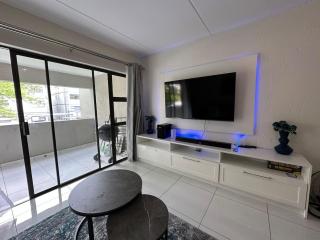 Urban Apartment Sandton - 6
