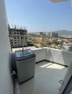 Luxury apartment 2 bed fully furnished 2 bed-tv lounge-Netflix-WiFi-free parking-child park - 9