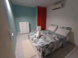 Appartement T3 AVEC 2 CHAMBRES Situé au Centre de l'île - 5