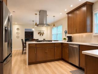 Outerlincoln Retreat - 3BR 2,5BA Newburgh Home - 6
