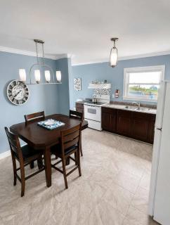 Spectacular Ocean View Bungalow - 7