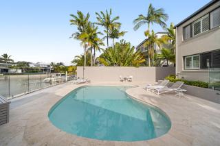 Sandy Daze - Noosa Sound canalfront apartment - 0