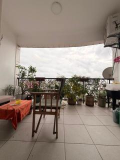 Appartement au coeur de la ville avec Balcon en fleurs - 1