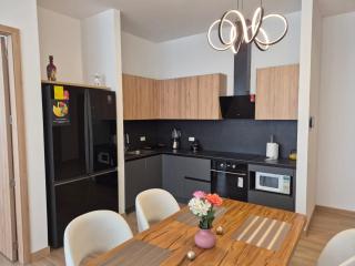 EPIQ La Carolina 2BR for 4 with Parking - 8