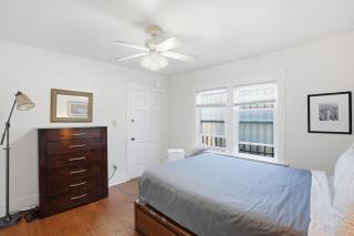Golden Hill 1 bedrooms - 3