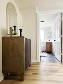 The Cardinal Studio Apartments - 7