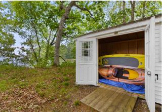 Lakefront Guesthouse w Sunrise View Dock - 3
