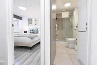 2BR, Free-Parking, Contractor &Holiday, Sleeps 6 - 5
