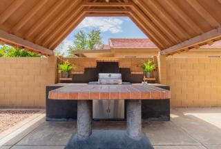 Heated Pool Comfy King Queen BBQ - 1