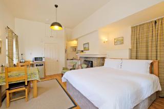 Ivy Cottage B&B - 8