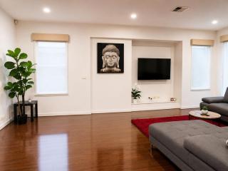 Spacious Bali Retreat Gaming Gym and Pool access - 4