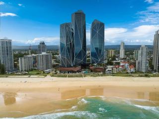 Oceanfront Luxury Suite at Jewel Residences Pools - 5