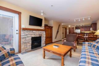 Powderhorn Suite-Ski Out Hot Tub w Mountain View - 9