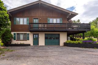 Cozy Cabin Condo by the Mountain, 5mins to skiing! - Windham - 1