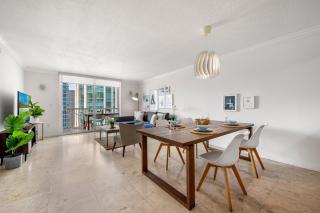 Centric 40thFloor Brickell Condo FREE parking by Palermo Home Miami - 1