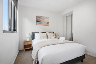 Your Melbourne Getaway Base in Carlton - 5