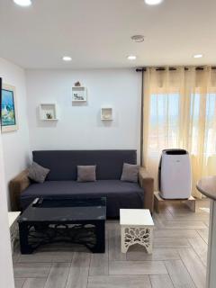 Apartment with Sea View, 5 Minutes from the Beach - 6