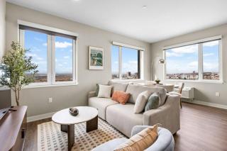 Jackson-Luxury 2BR Suite 20 mins to Midtown NYC - 1