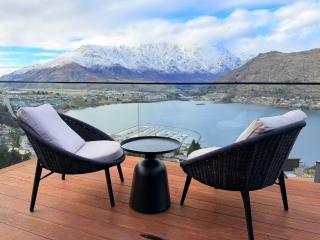 Brand New Skyline Lakeview Retreat by Peakhost - 0