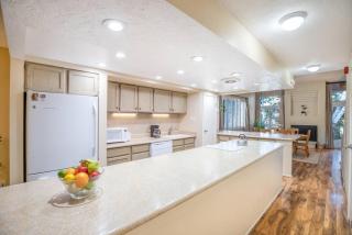 Perfect Condo in Heart of PC with Pool & Hot Tub - 7