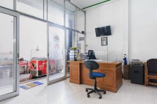 Ombai Guest House 27 Syariah Mitra RedDoorz - 4