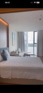 Tomstay Residence by A la Carte Ha Long - 8