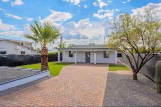 Affordable Modern Home Near Airport! Private AZ - 6