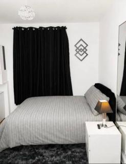 Located in London, next to Forest Hill train station , Studio Apartment nice relaxing chill spot - 7