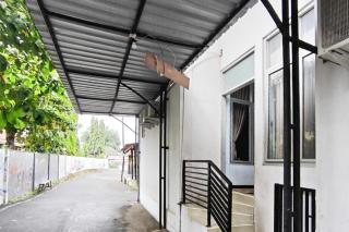Riyani Residence Pemalang Mitra RedDoorz - 5