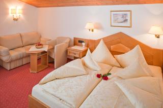 Hotel Jagdhof Bed & Breakfast - Obergurgl - 1