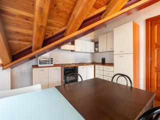 Attic historic building with air conditioning - 1