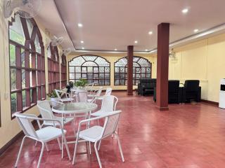 Yula Hotel - 1