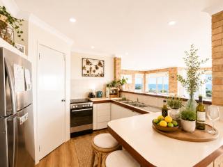 Absolute Beachfront Escape Family Retreat - 2