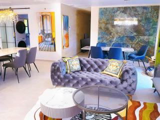 Stylish SFH Home - 5 min to Universal Studios - 1