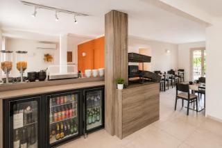 Logis Hotel Le Petit Casset - 7
