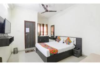 FabHotel Sara Residency - 4