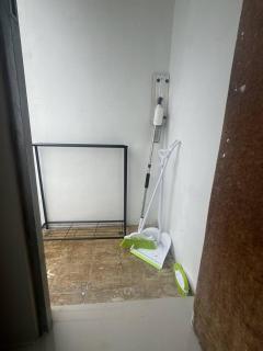 Lt.20 (C) Family Room, City View, Netflix & Wifi - 1
