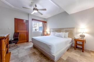 Quality Inn Mazatlan - 1
